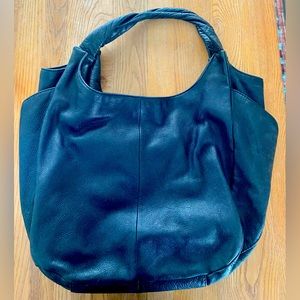 HOBO Slouch Leather Shoulder Bag Black.